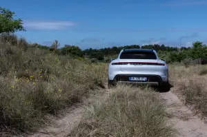 Porsche Taycan Cross Turismo - Primo contatto - 31