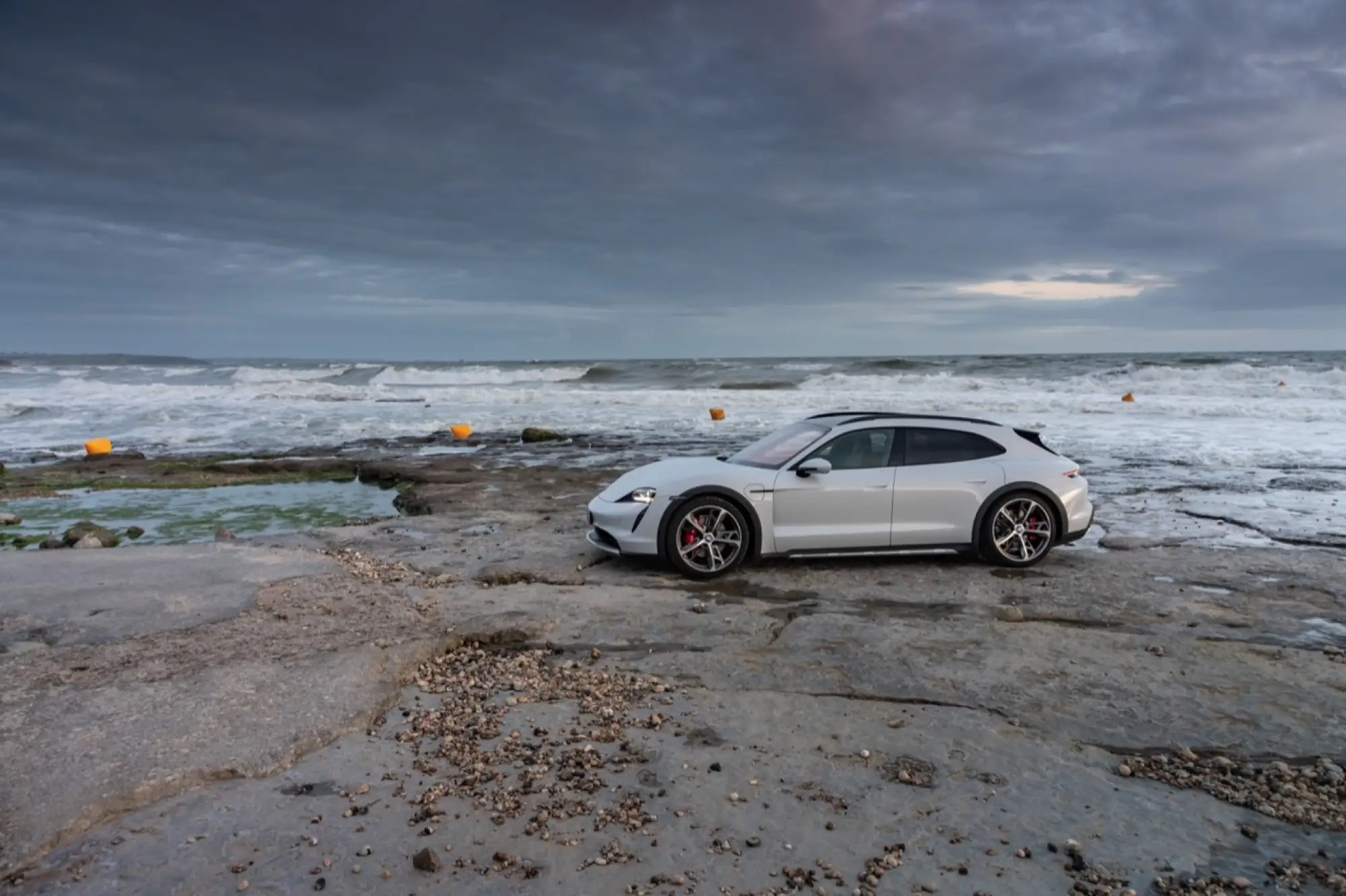 Porsche Taycan Cross Turismo - Primo contatto - 281