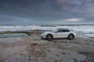 Porsche Taycan Cross Turismo - Primo contatto