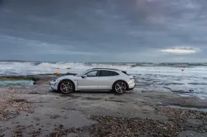 Porsche Taycan Cross Turismo - Primo contatto