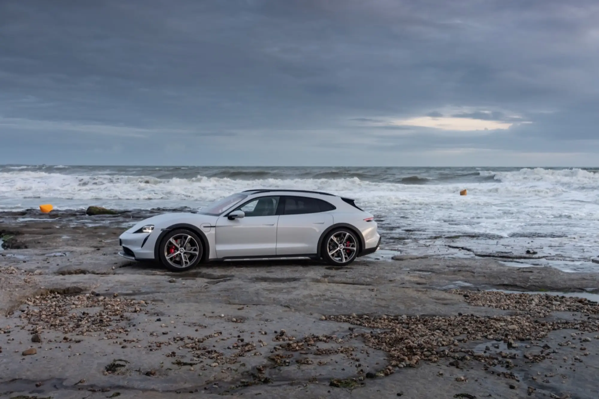Porsche Taycan Cross Turismo - Primo contatto - 301