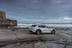 Porsche Taycan Cross Turismo - Primo contatto