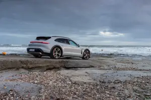 Porsche Taycan Cross Turismo - Primo contatto