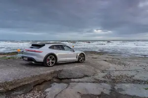 Porsche Taycan Cross Turismo - Primo contatto