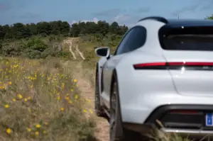 Porsche Taycan Cross Turismo - Primo contatto - 29