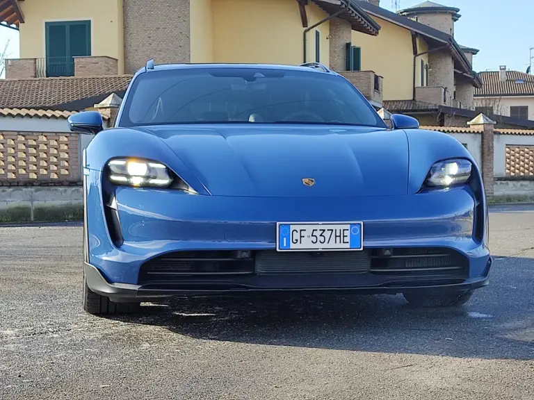 Porsche Taycan Cross Turismo - Prova su Strada  - 7