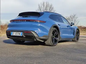 Porsche Taycan Cross Turismo - Prova su Strada  - 11