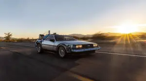 Porsche Taycan e DeLorean DMC-12 - 8