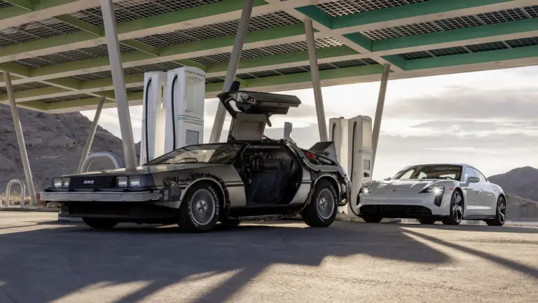 Porsche Taycan e DeLorean DMC-12 - 5