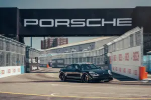 Porsche Taycan - ePrix New York 2019 - 2