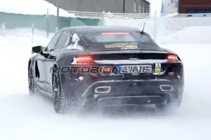 Porsche Taycan foto spia 13 febbraio 2019 - 19