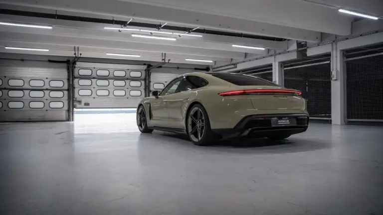 Porsche Taycan GTS Hockenheimring Edition - Foto - 13