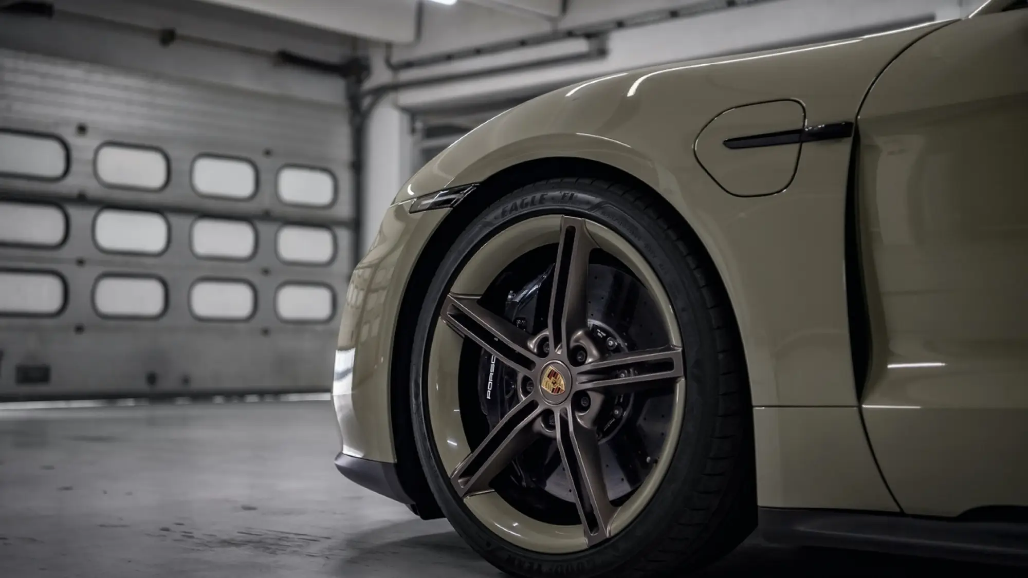 Porsche Taycan GTS Hockenheimring Edition - Foto - 21