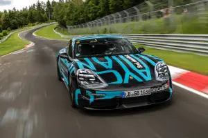 Porsche Taycan - Record Nurburgring