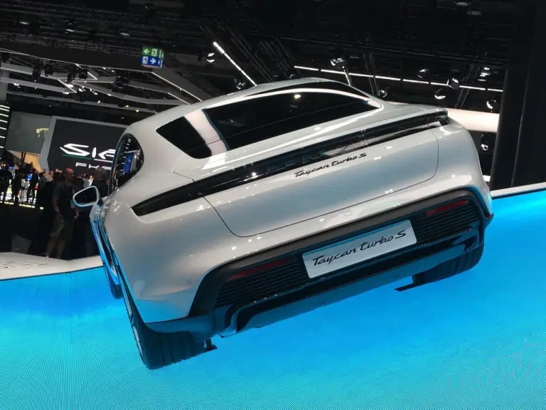 Porsche Taycan - Salone di Francoforte 2019 - 7