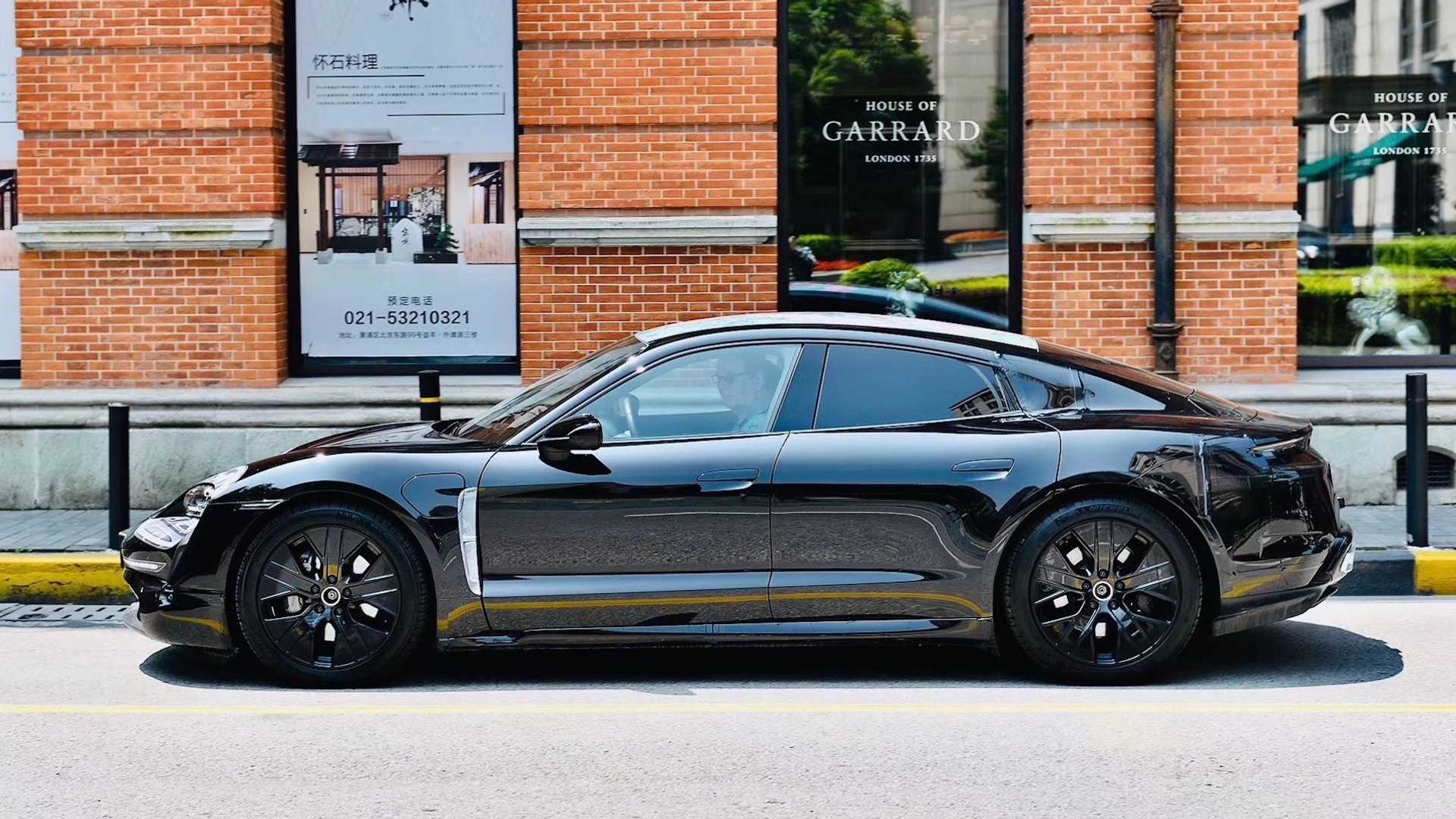 Porsche Taycan - Shanghai