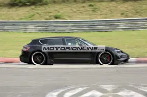 Porsche Taycan Sport Turismo - Foto spia 20-8-2020