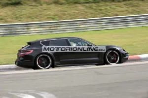Porsche Taycan Sport Turismo - Foto spia 20-8-2020