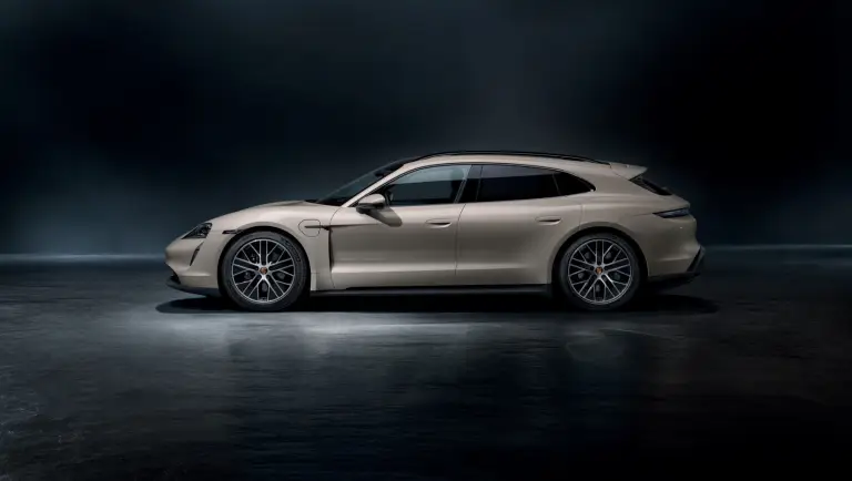 Porsche Taycan Sport Turismo  - 11