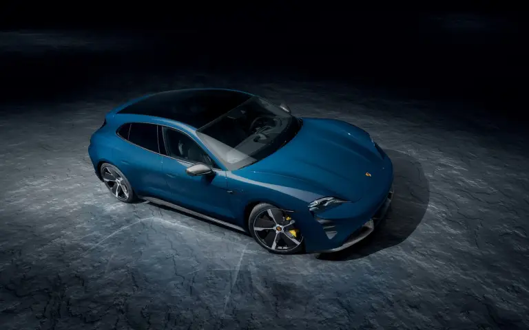 Porsche Taycan Sport Turismo  - 17