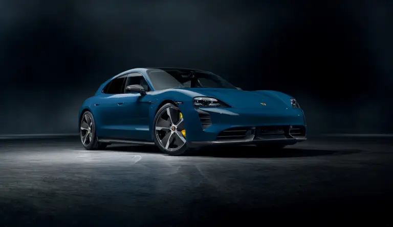Porsche Taycan Sport Turismo  - 3