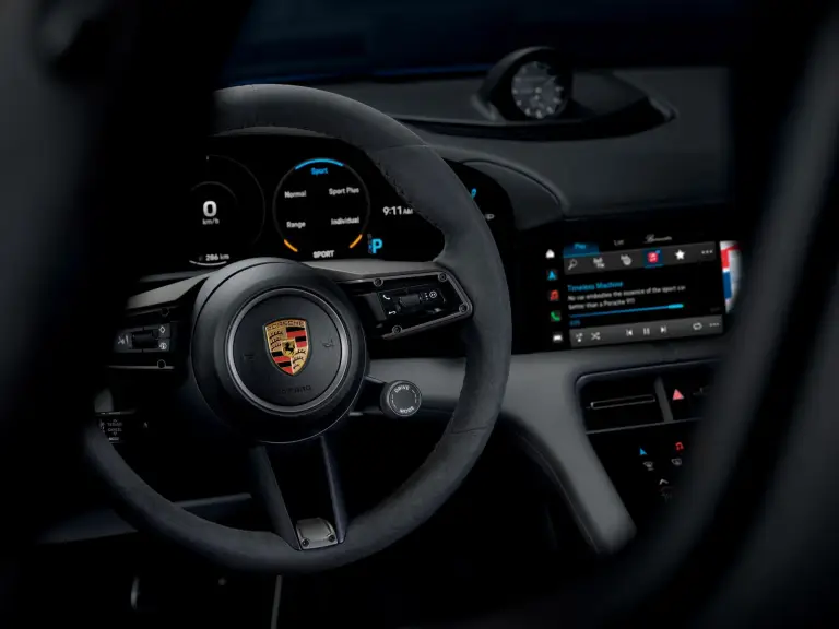 Porsche Taycan Sport Turismo  - 2