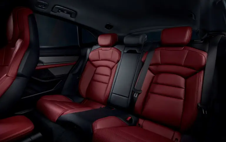 Porsche Taycan Sport Turismo  - 25
