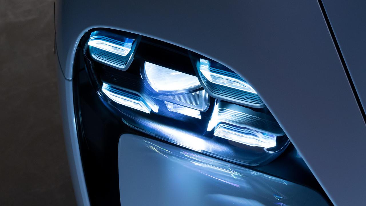 Porsche Taycan - Teaser finali