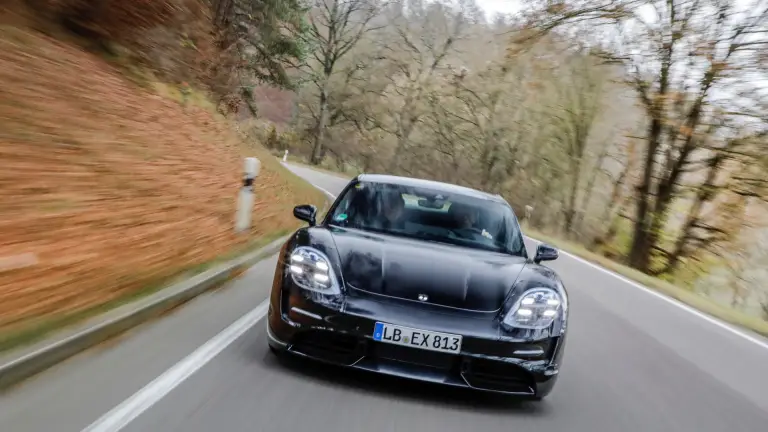 Porsche Taycan - Test - 1