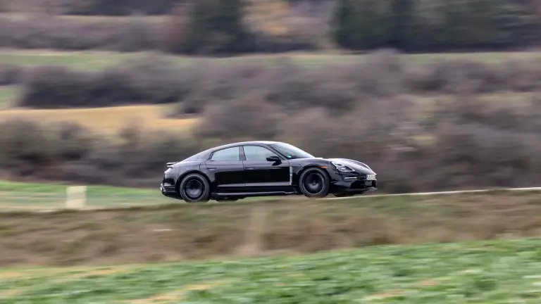 Porsche Taycan - Test - 8