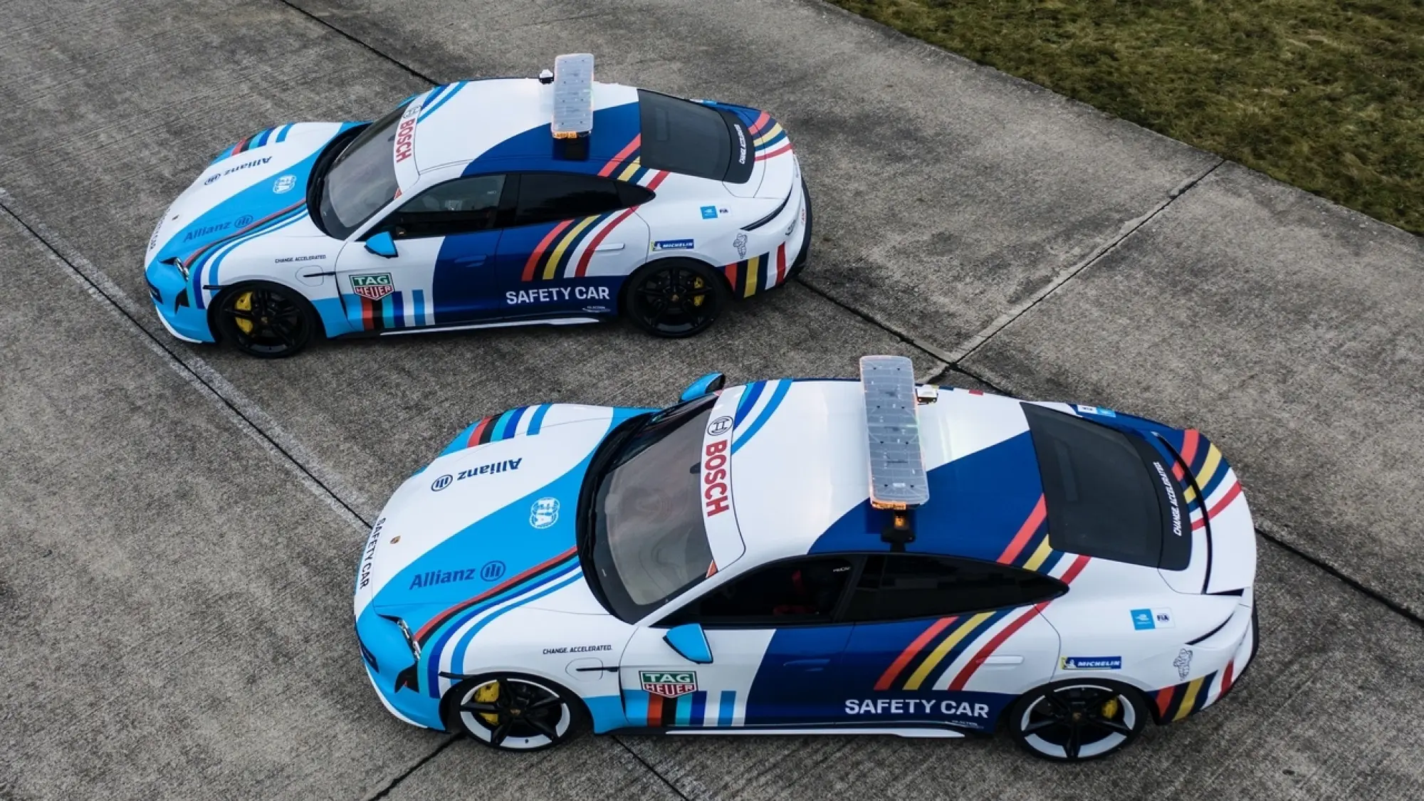 Porsche Taycan Turbo S safety car Formula E - Foto - 10