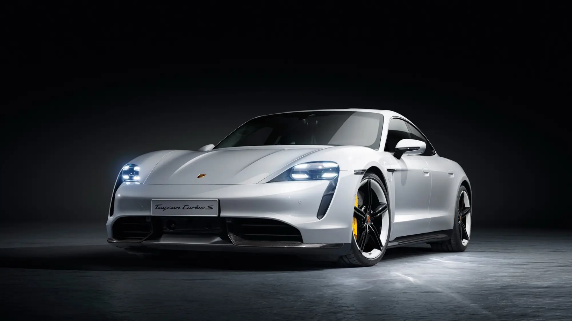 Porsche Taycan - 19