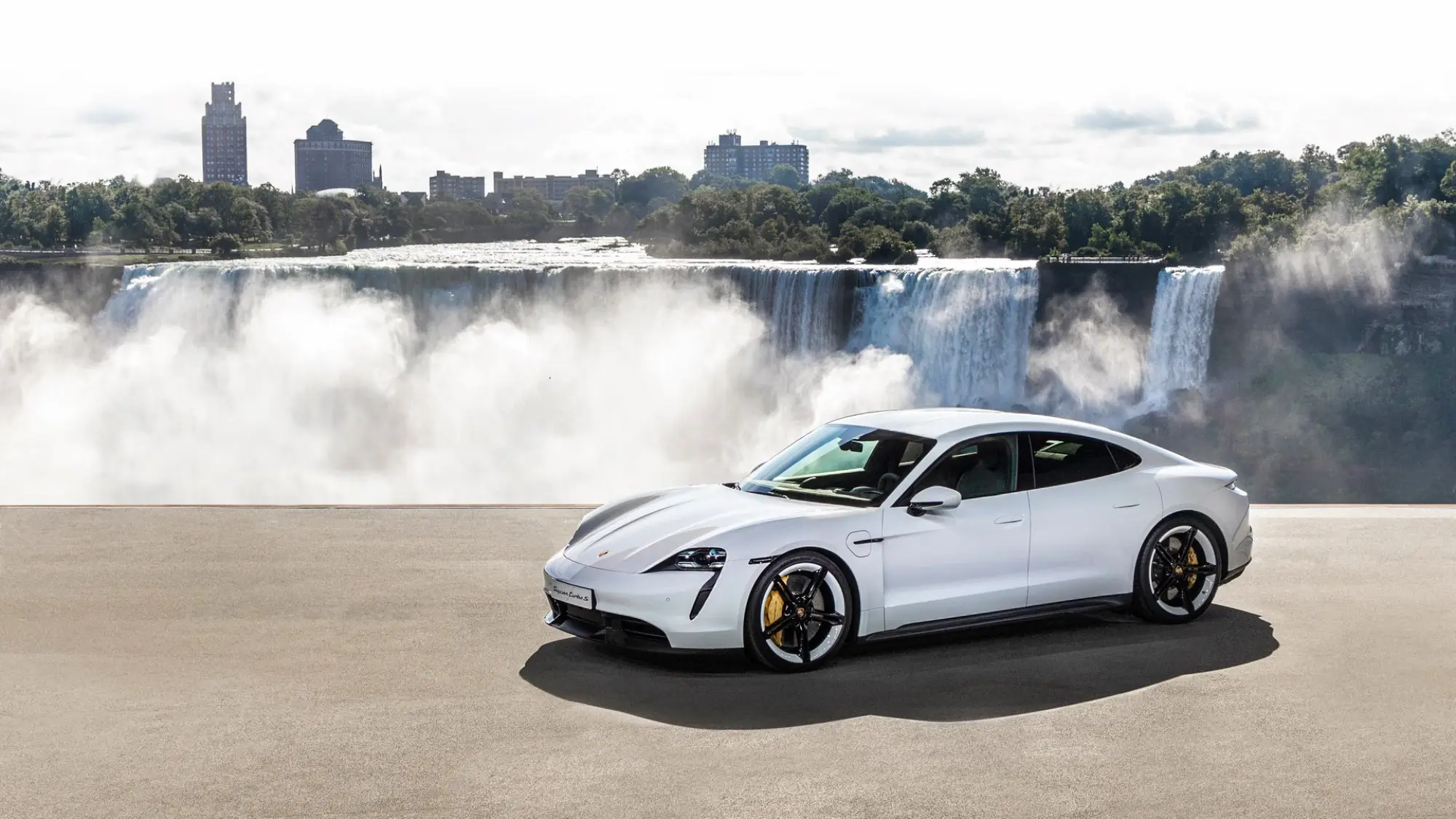 Porsche Taycan - 10