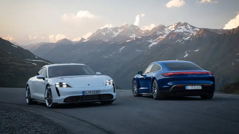 Porsche Taycan - 26
