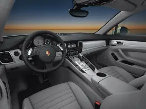 Porshe Panamera S Hybrid - Galleria 2