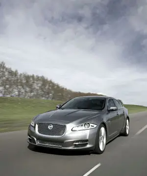 Presentazione Jaguar XJ - 18