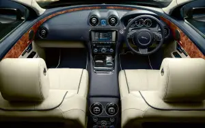 Presentazione Jaguar XJ