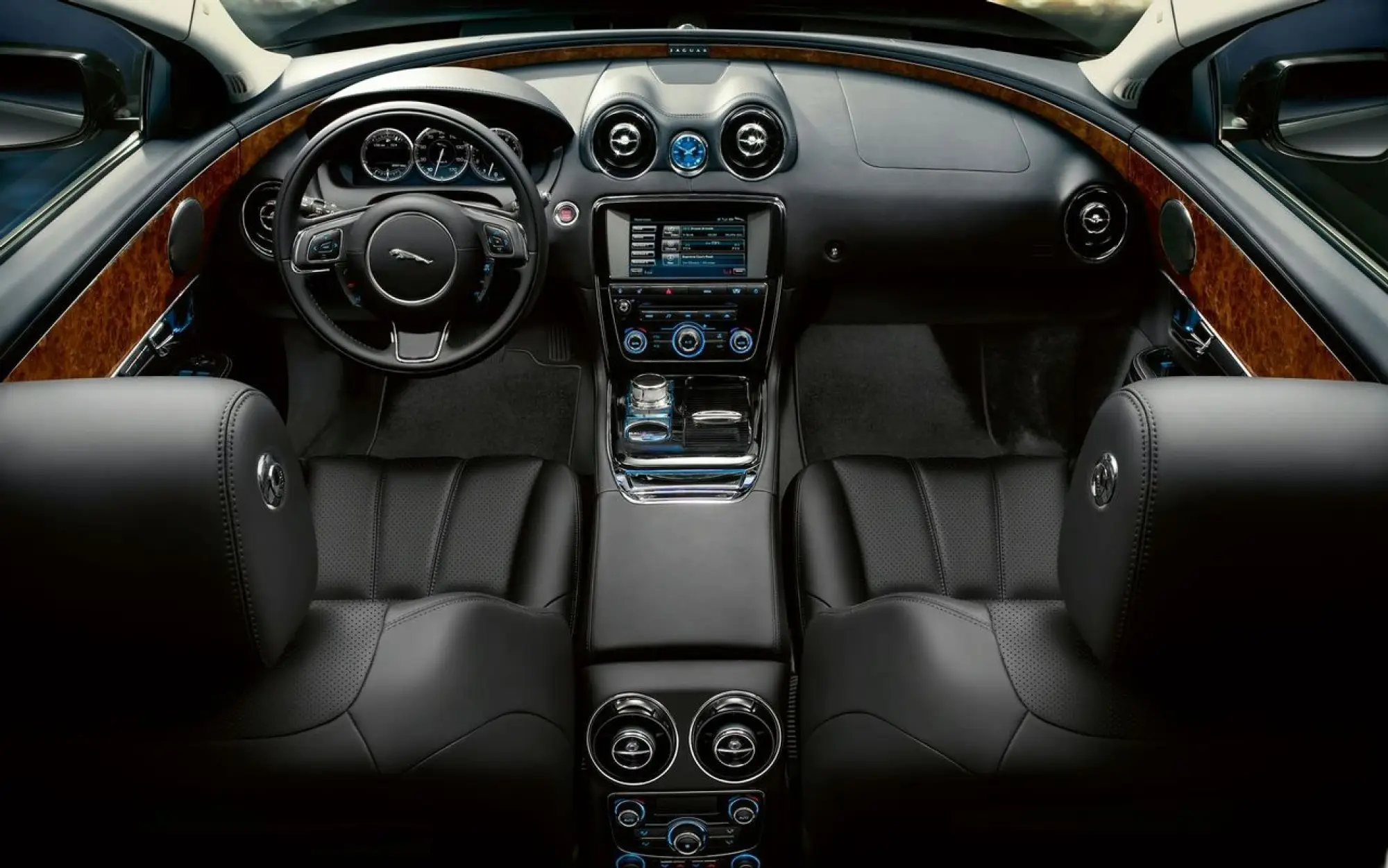 Presentazione Jaguar XJ - 20