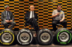 Presentazione Pirelli Pneumatici F1 2012 ad Abu Dhabi - gennaio 2012