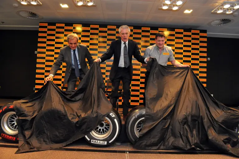 Presentazione Pirelli Pneumatici F1 2012 ad Abu Dhabi - gennaio 2012 - 16