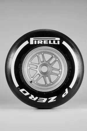 Presentazione Pirelli Pneumatici F1 2012 ad Abu Dhabi - gennaio 2012