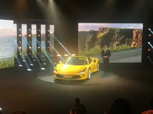 Presentazione Ferrari V8 Spider - Universo Ferrari
