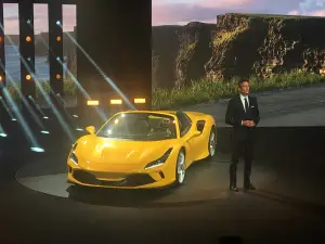 Presentazione Ferrari V8 Spider - Universo Ferrari - 19