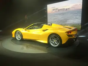 Presentazione Ferrari V8 Spider - Universo Ferrari - 26