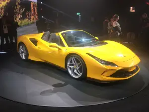 Presentazione Ferrari V8 Spider - Universo Ferrari