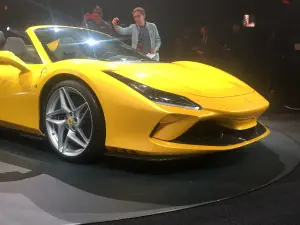 Presentazione Ferrari V8 Spider - Universo Ferrari