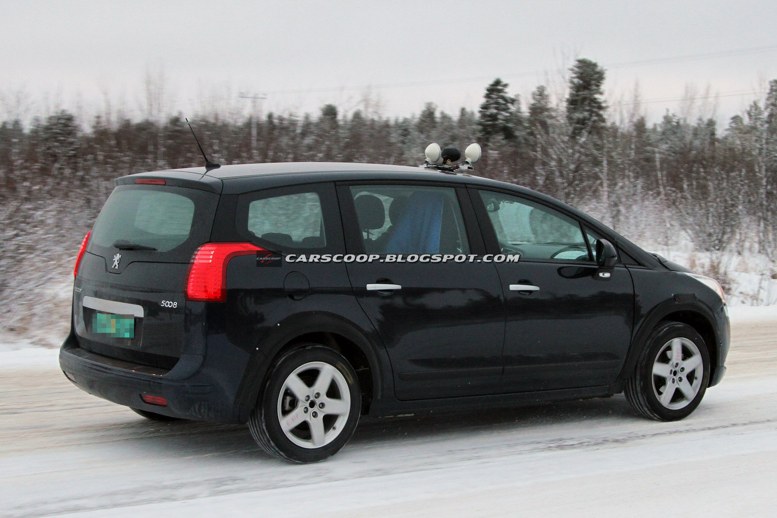 Prototipo Peugeot 5008 - Foto spia 08-12-2011