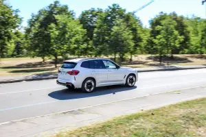 Prova BMW iX3 2022 - 9