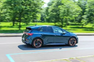 Prova Cupra Born 204 CV