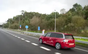 PSA Peugeot Citroen - Prototipo guida autonoma